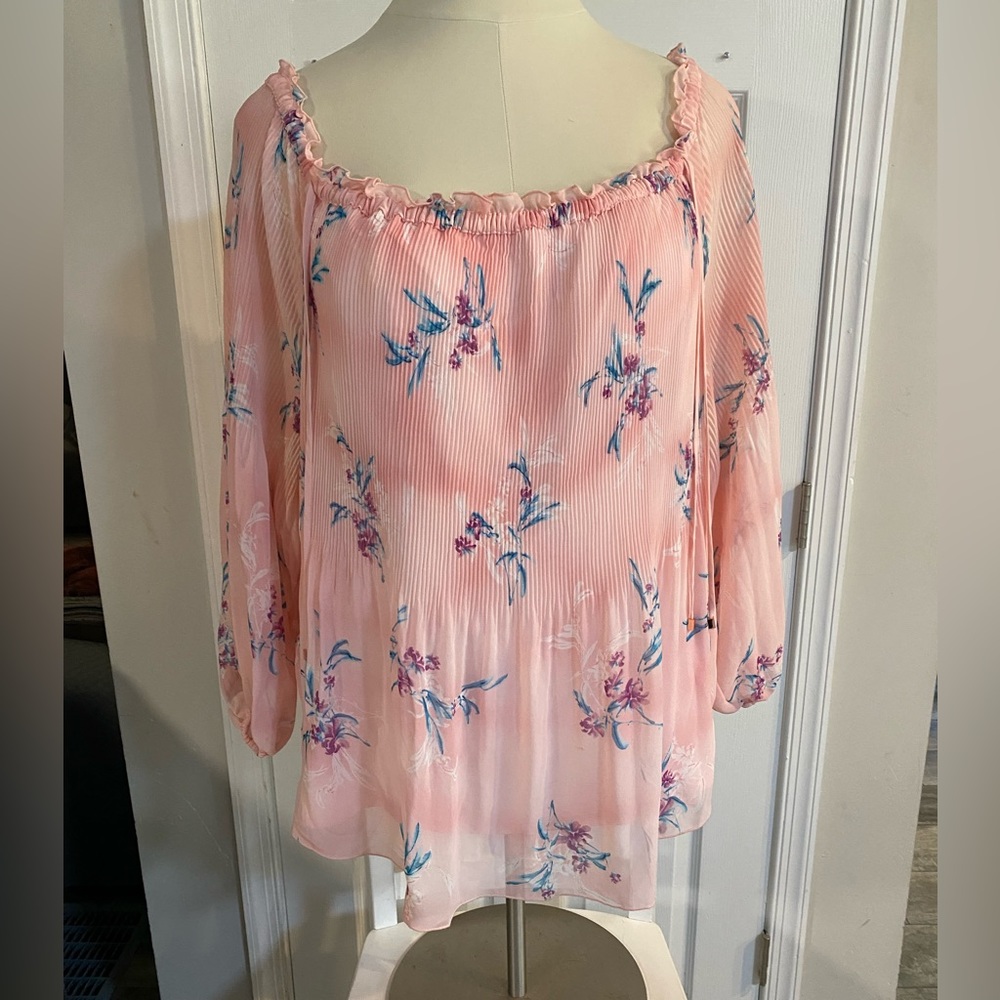 Gorgeous Lane Bryant Pink Sheer Women’s Blouse Size 26/28 Pink Floral